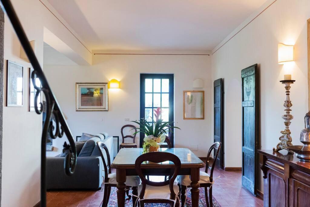 Apartment In Luxuryproperty Privatepool Garden Bbq Airc X8 Castelnuovo Di Porto Exterior photo